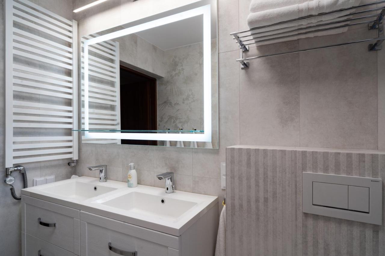 Apartament Zielony Przyladek Brwinow Exterior foto